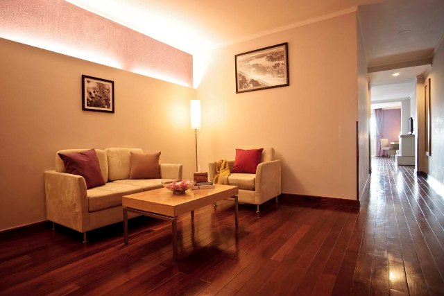 Junior Suite - Khách Sạn Ngọc Lan - Chi Nhánh Công Ty CP Du Lịch Thành Thành Công Lâm Đồng